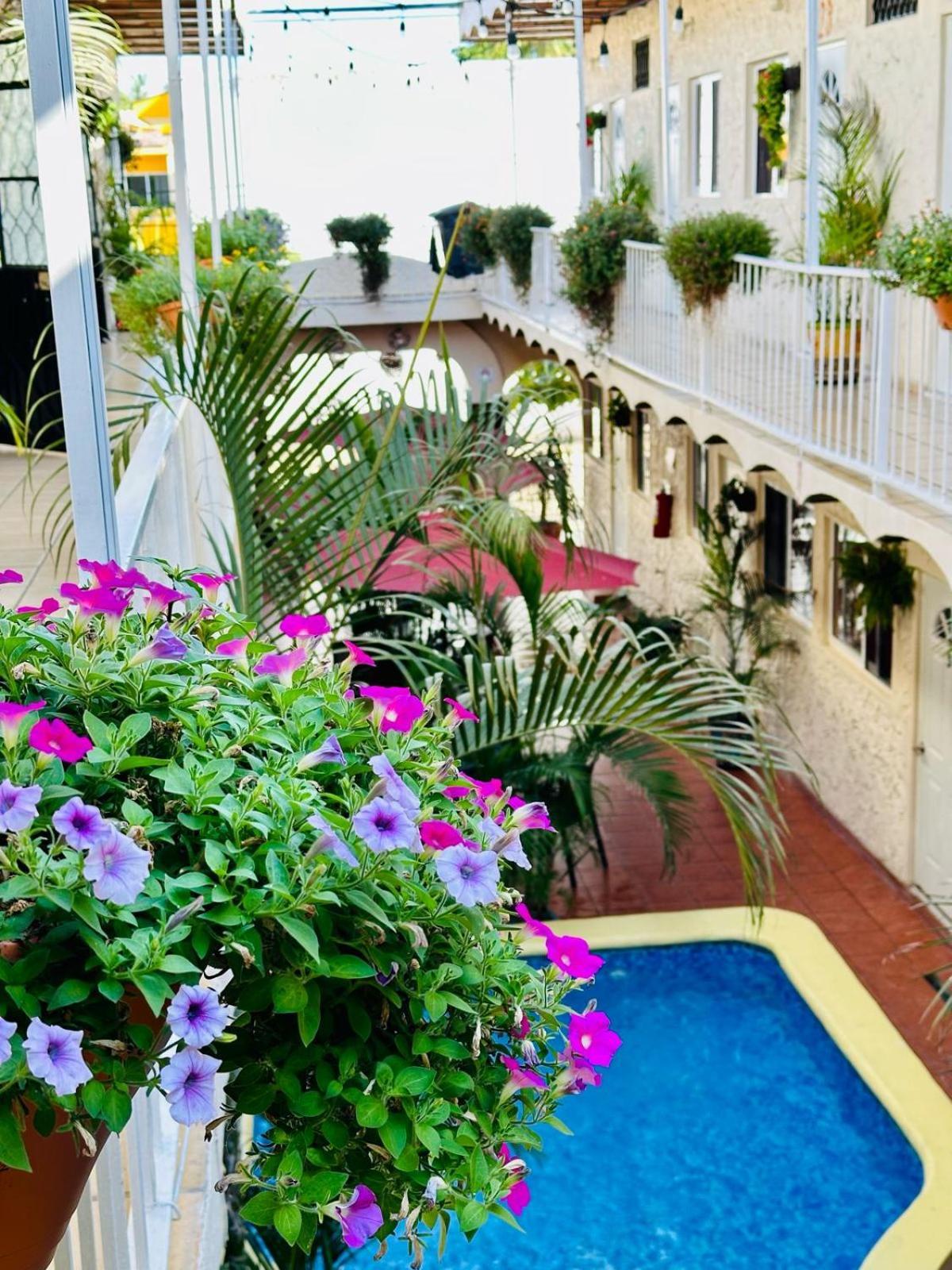Bungalows Las Glorias Rincon de Guayabitos Luaran gambar